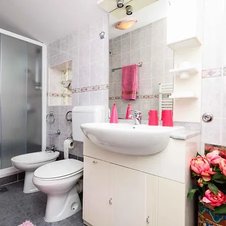 Apartment In 35776