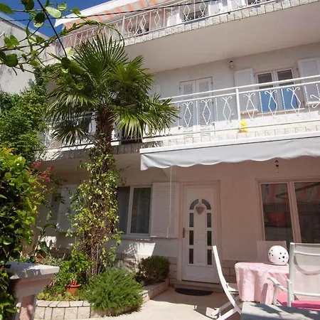 Apartment In 35776